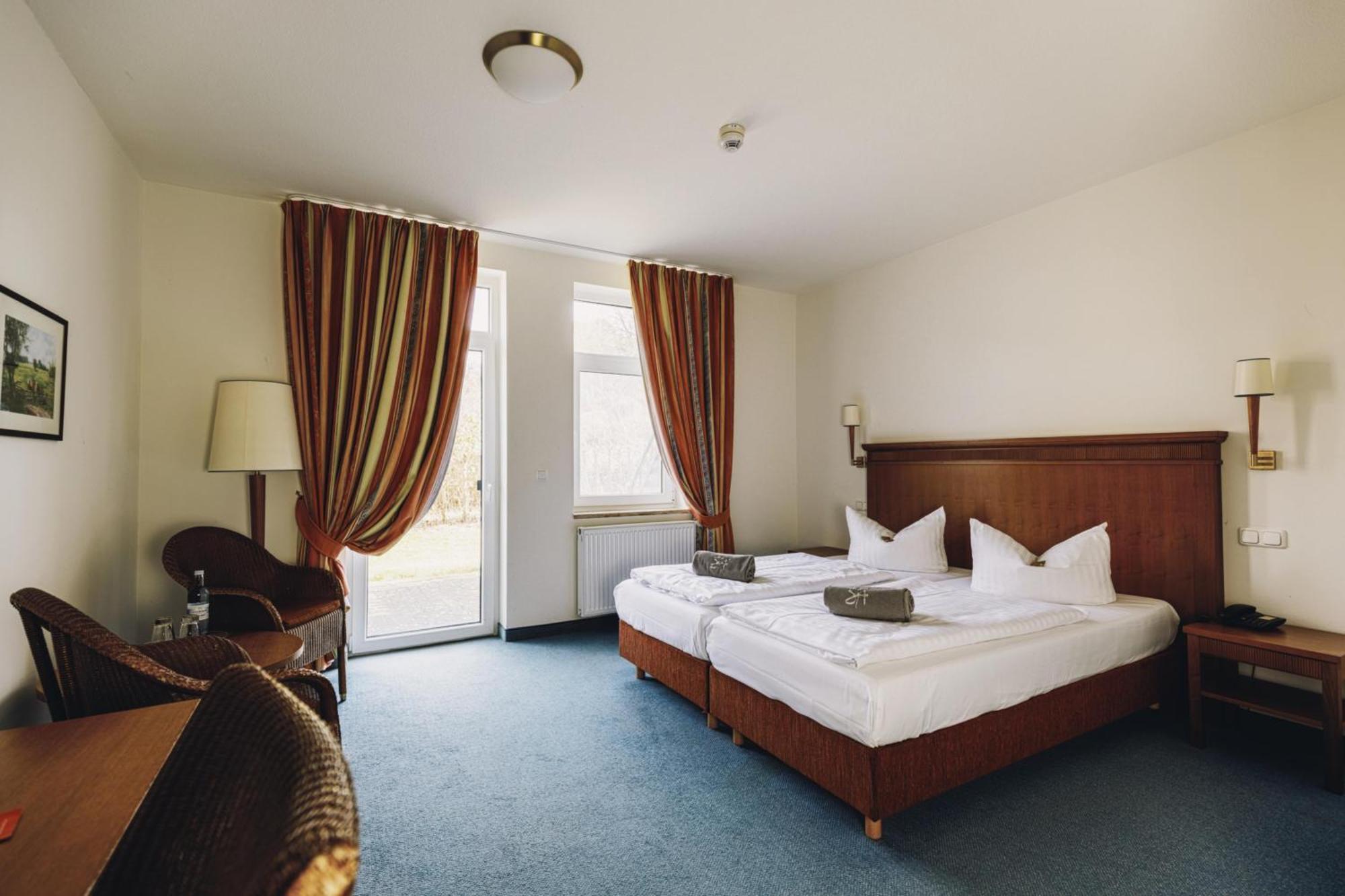Seehotel Heidehof Klein Nemerow Экстерьер фото