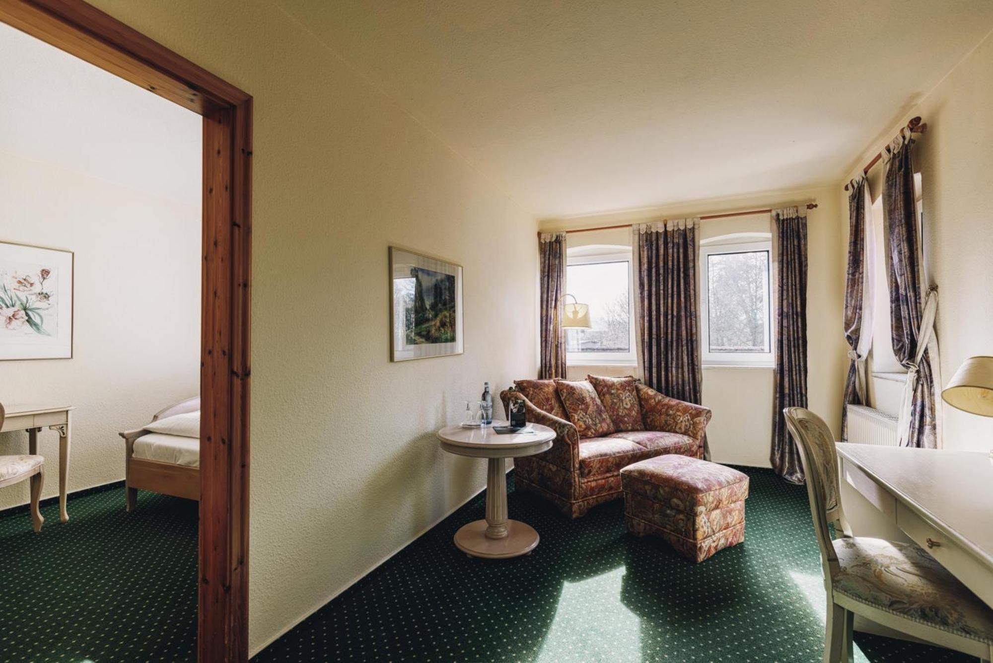 Seehotel Heidehof Klein Nemerow Экстерьер фото