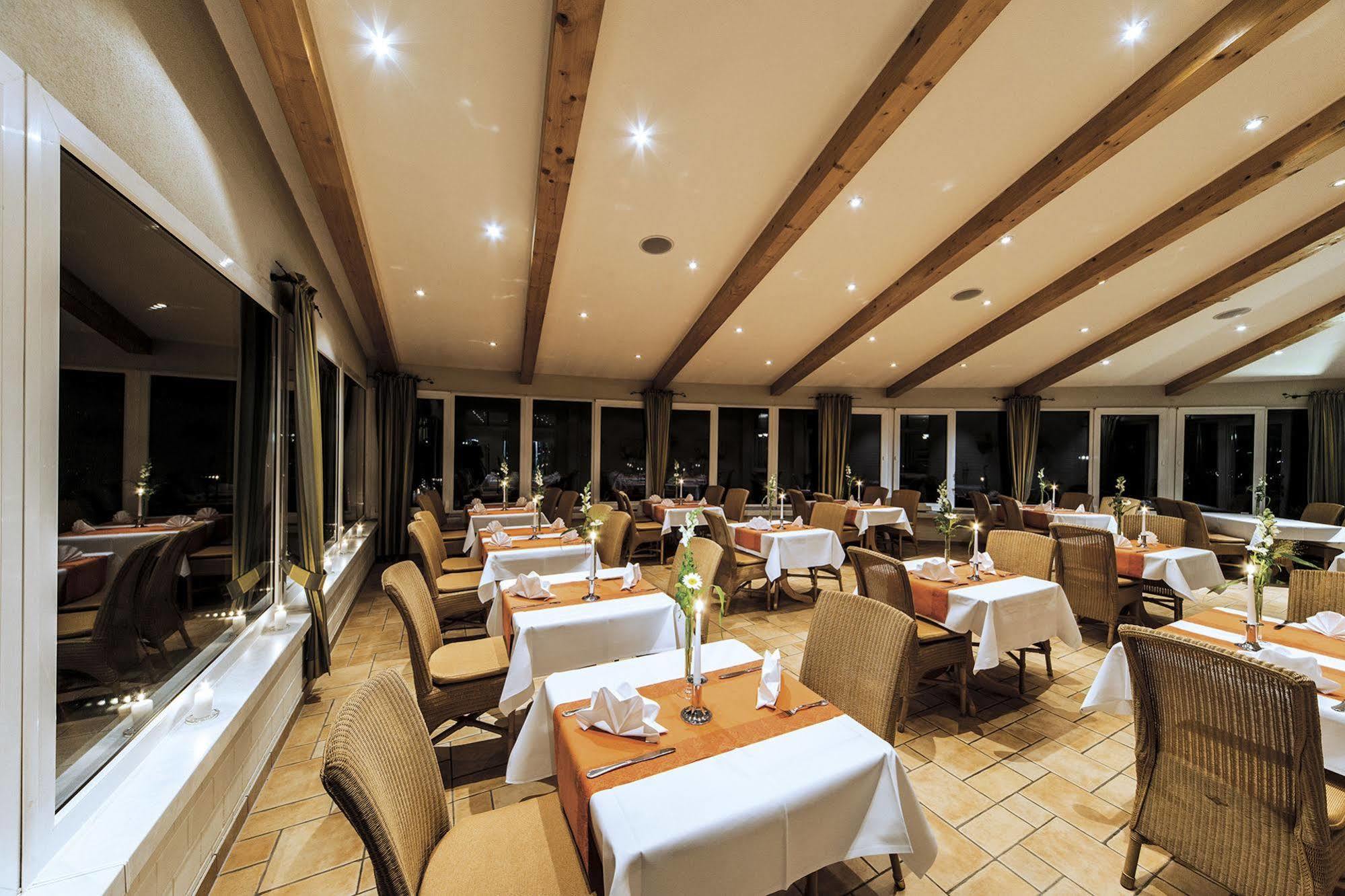 Seehotel Heidehof Klein Nemerow Экстерьер фото